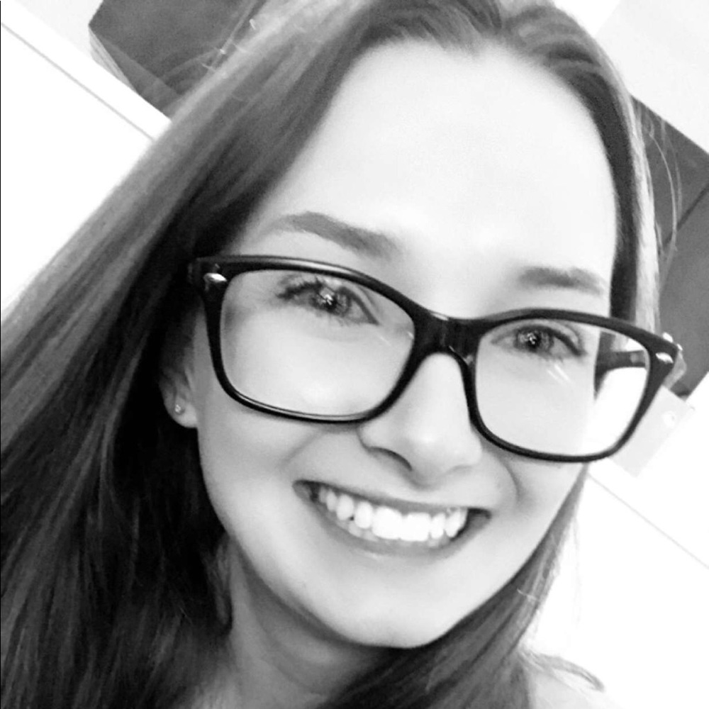 Meet your Posher, Lena
